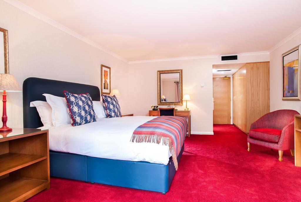 Parkway Hotel & Spa Cwmbran Dış mekan fotoğraf