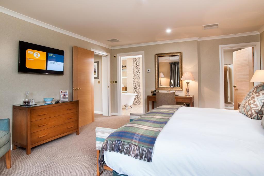 Parkway Hotel & Spa Cwmbran Dış mekan fotoğraf