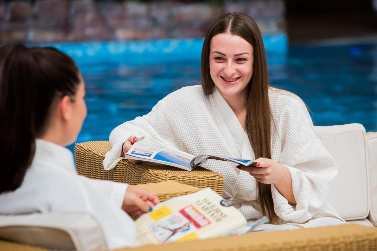 Parkway Hotel & Spa Cwmbran Dış mekan fotoğraf