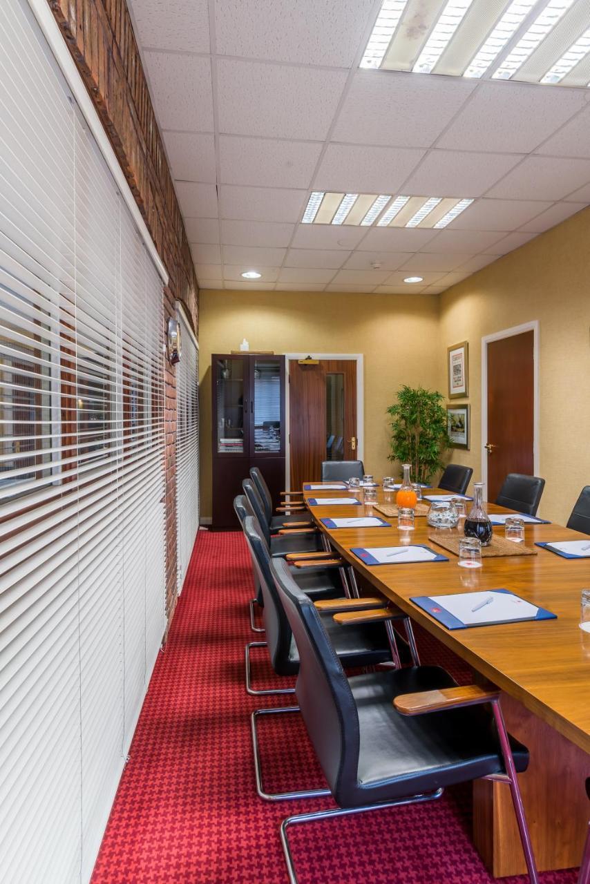 Parkway Hotel & Spa Cwmbran Dış mekan fotoğraf